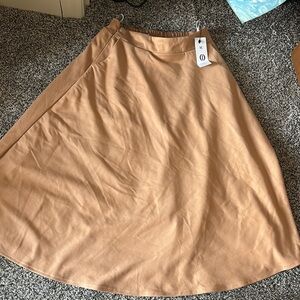 Elegant Tan Women's Skirt